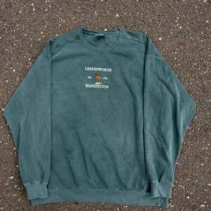 Vintage Comfort Colors Leavenworth Washington Deer Embroidered Crewneck